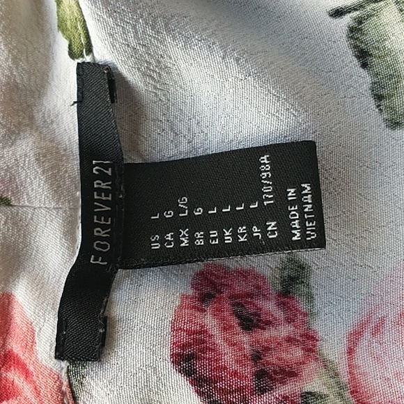 Necktie Floral Top | Multicolor Roses 🌹💐 - Picture 7 of 8